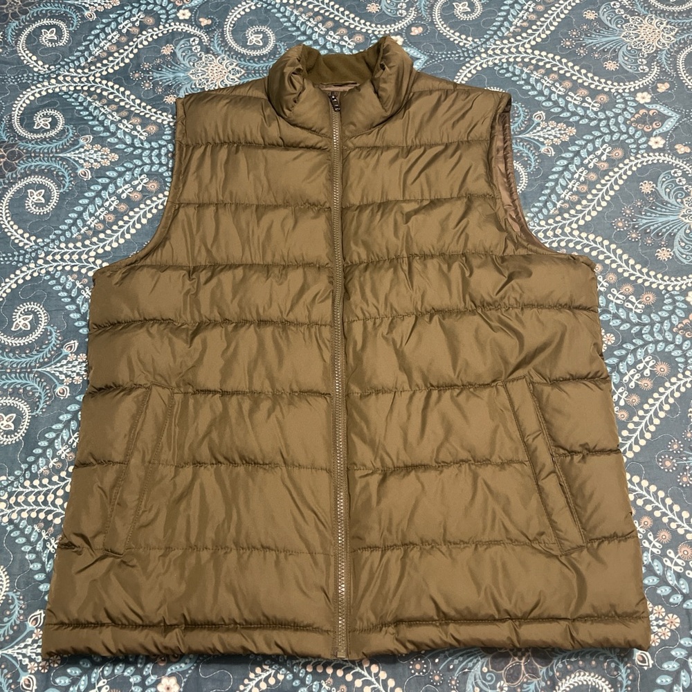 GAP Factory olive green puffer vest